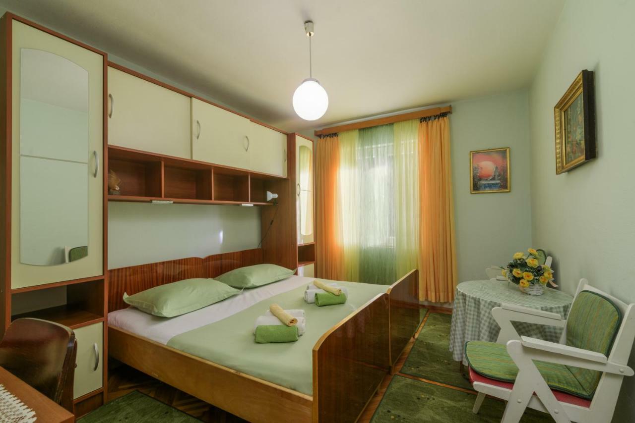 Rooms Mirjana - Centre Of Трогір Екстер'єр фото