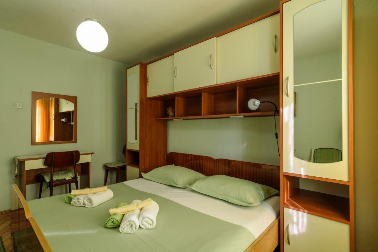 Rooms Mirjana - Centre Of Трогір Екстер'єр фото